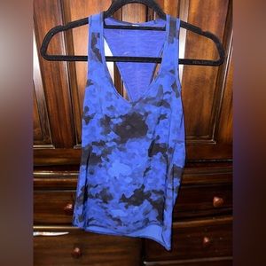 Lululemon Blue Camo Racerback Tank Size 6